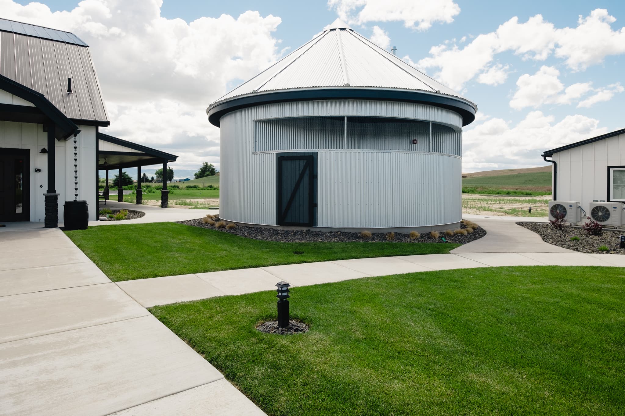 Unique in Washington, a luxurious suite shaped like a grain silo